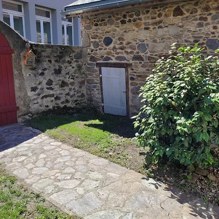 Ferienhaus La Maison Aux Volets Rouges